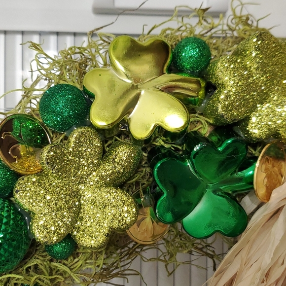 St Patrick's Wreath - Picture 5 of 10